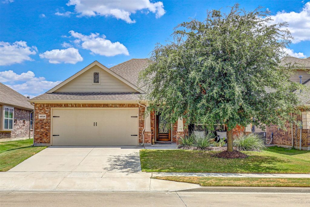 14724 Rocky Face Lane, Fort Worth, TX 76052