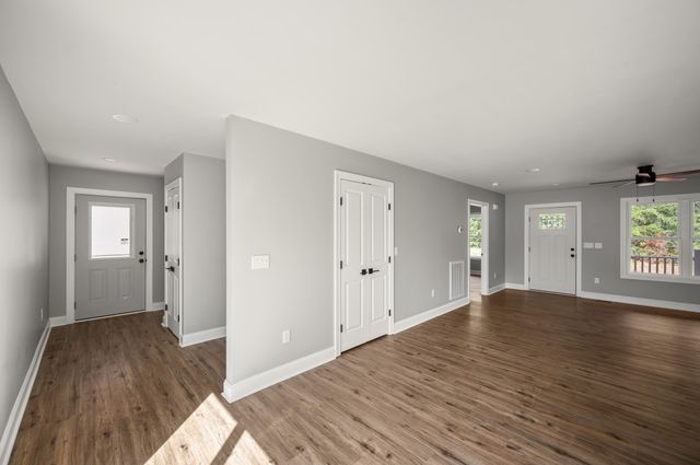 15885 Wyatts WAY, Huddleston, VA 24104