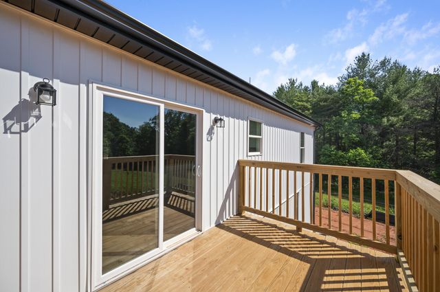 15885 Wyatts WAY, Huddleston, VA 24104