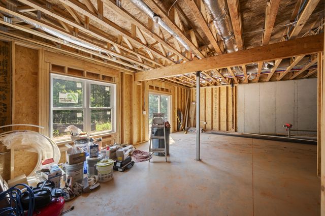 15885 Wyatts WAY, Huddleston, VA 24104