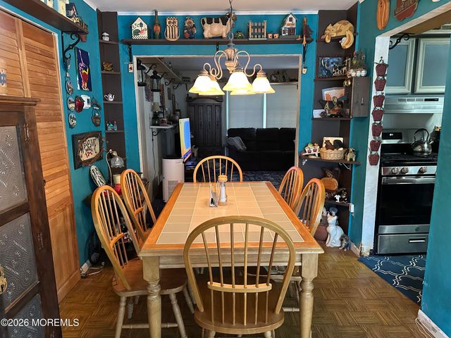 8 Western Drive, Howell, NJ 07731