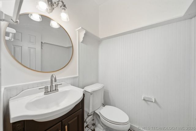 204 N Sweet Gum Avenue, Broken Arrow, OK 74012