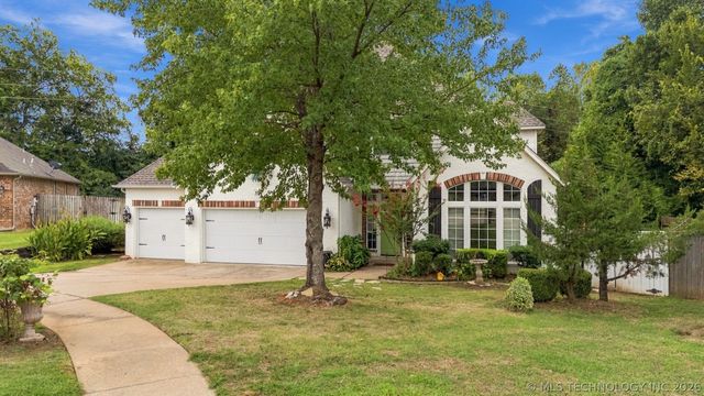 204 N Sweet Gum Avenue, Broken Arrow, OK 74012