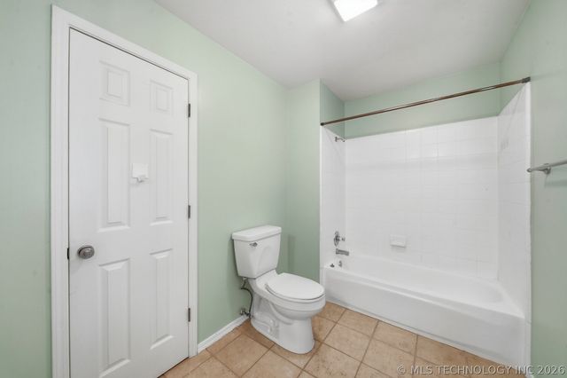 204 N Sweet Gum Avenue, Broken Arrow, OK 74012