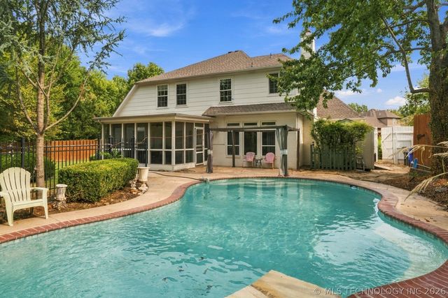 204 N Sweet Gum Avenue, Broken Arrow, OK 74012