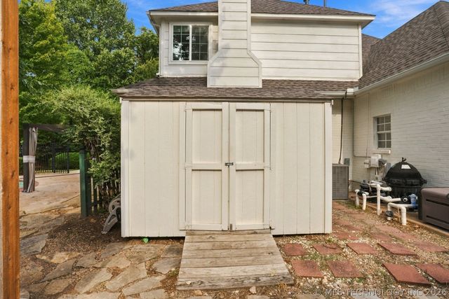204 N Sweet Gum Avenue, Broken Arrow, OK 74012
