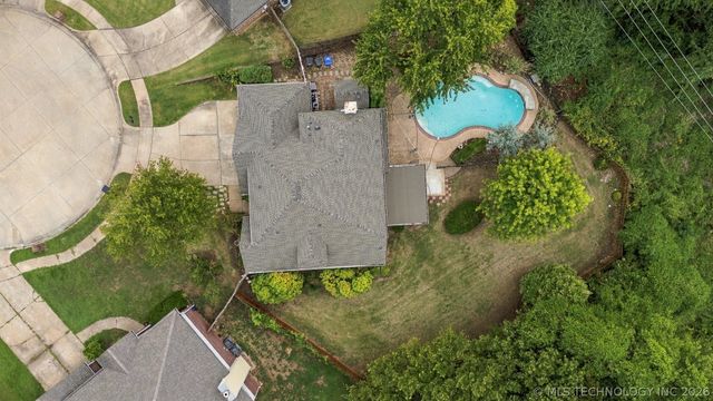 204 N Sweet Gum Avenue, Broken Arrow, OK 74012
