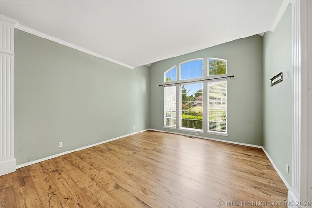 204 N Sweet Gum Avenue, Broken Arrow, OK 74012