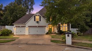 204 N Sweet Gum Avenue, Broken Arrow, OK 74012