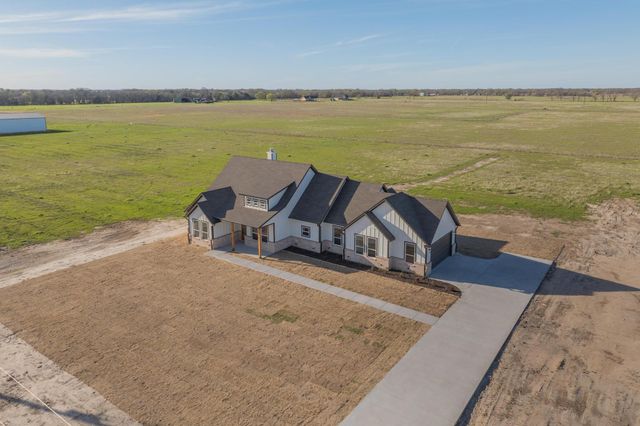 208 VZ County Road 3910, Wills Point, TX 75169