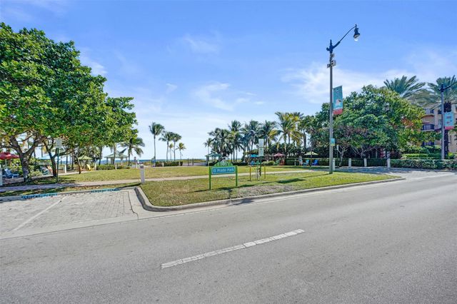 4511 El Mar Dr 203, Lauderdale By The Sea, FL 33308