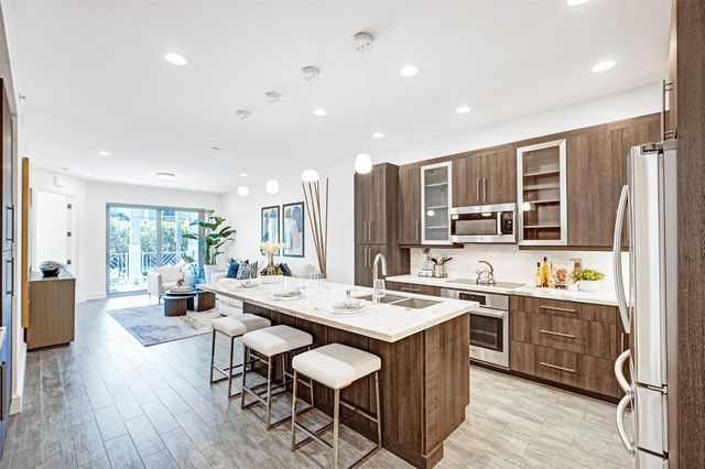 4511 El Mar Dr 203, Lauderdale By The Sea, FL 33308