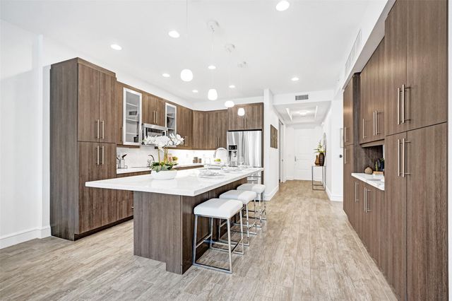 4511 El Mar Dr 203, Lauderdale By The Sea, FL 33308