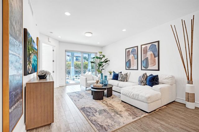 4511 El Mar Dr 203, Lauderdale By The Sea, FL 33308