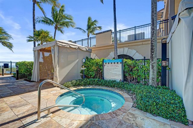 4511 El Mar Dr 203, Lauderdale By The Sea, FL 33308