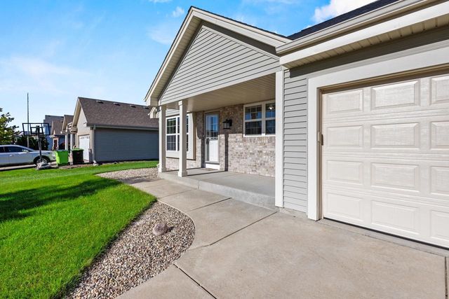 52 RUSHMORE LANE, Hartford, WI 53027
