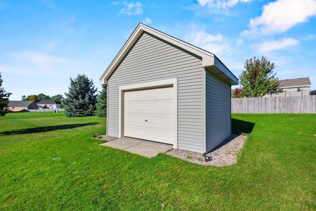 52 RUSHMORE LANE, Hartford, WI 53027