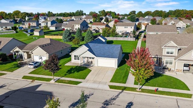52 RUSHMORE LANE, Hartford, WI 53027