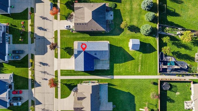 52 RUSHMORE LANE, Hartford, WI 53027
