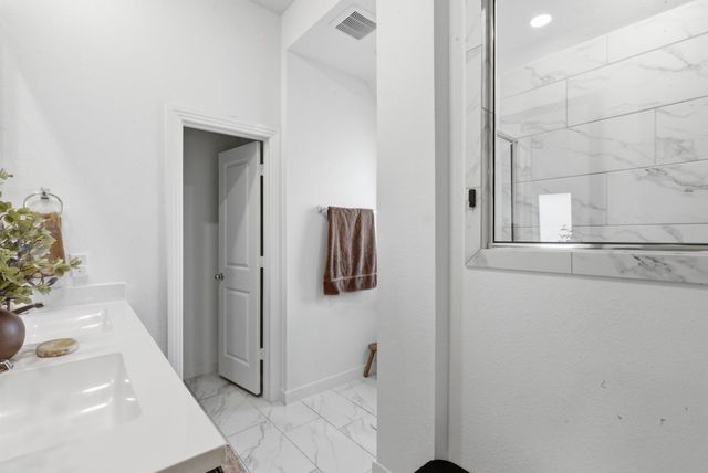 14429 Greymoore Circle, Fort Worth, TX 76008