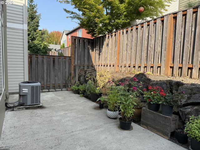 20781 Sw SKIVER St, Beaverton, OR 97078