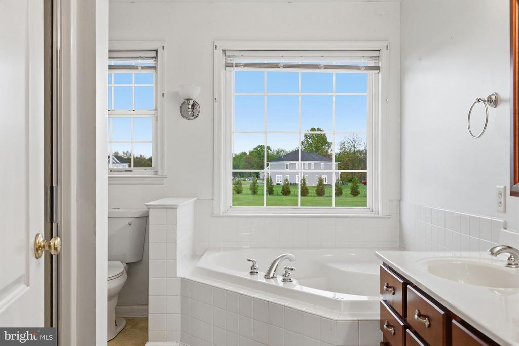 Image 40 of property listing at 11339 GIFT RD, Clear Spring, MD 21722