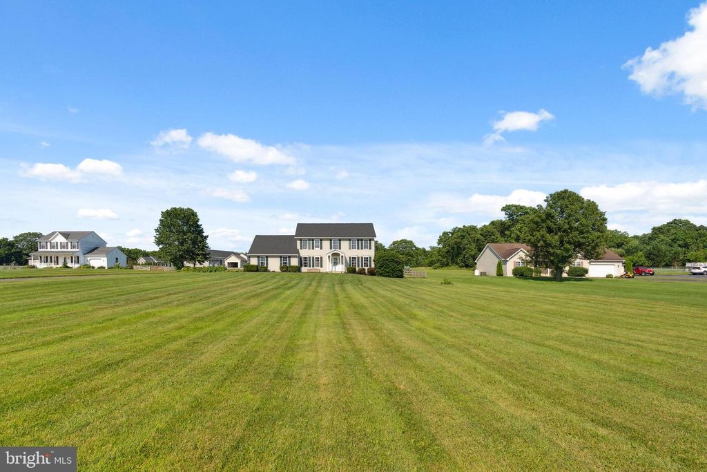 Image 5 of property listing at 11339 GIFT RD, Clear Spring, MD 21722