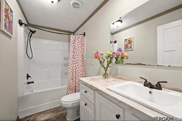 1907 Nesom Rd, Denham Springs, LA 70706