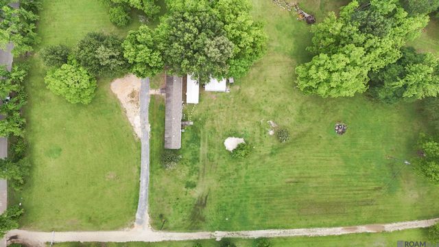 1907 Nesom Rd, Denham Springs, LA 70706