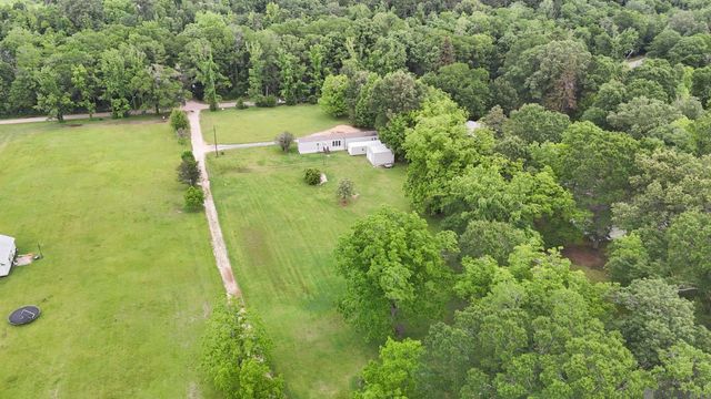 1907 Nesom Rd, Denham Springs, LA 70706