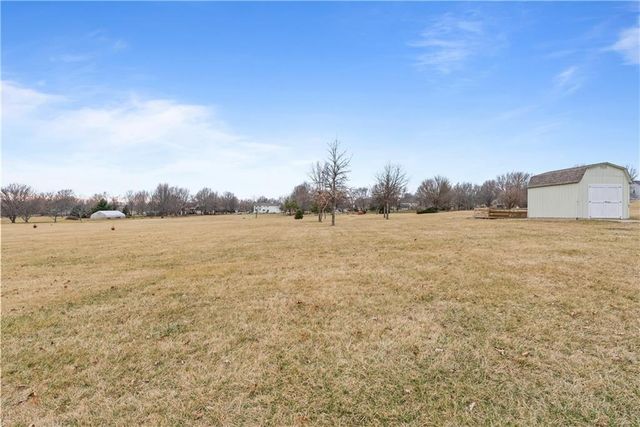720 Sandpiper Street, Raymore, MO 64083