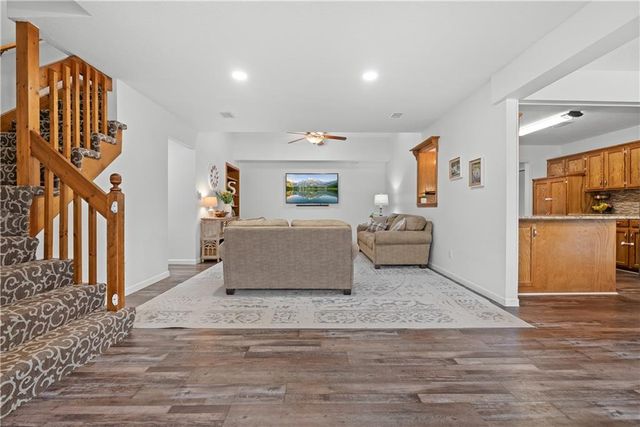 720 Sandpiper Street, Raymore, MO 64083