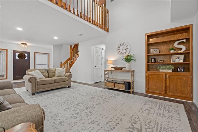 720 Sandpiper Street, Raymore, MO 64083