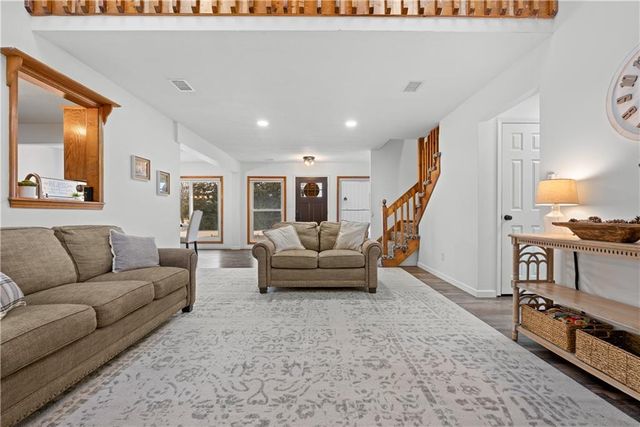 720 Sandpiper Street, Raymore, MO 64083