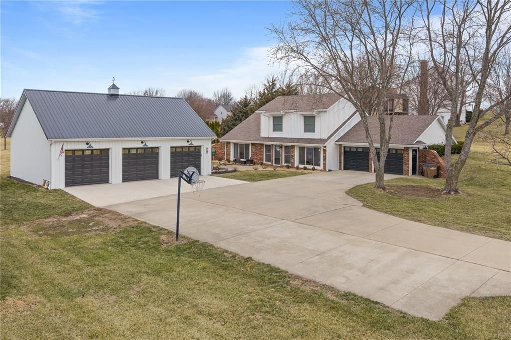 720 Sandpiper Street, Raymore, MO 64083