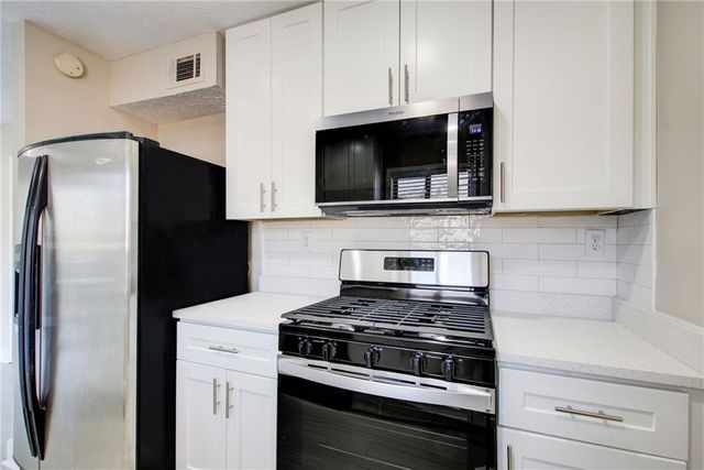 1301 Parkaire Crossing, Marietta, GA 30068