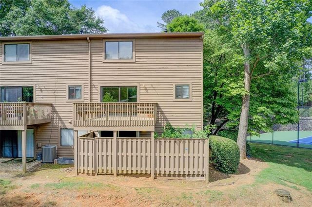 1301 Parkaire Crossing, Marietta, GA 30068