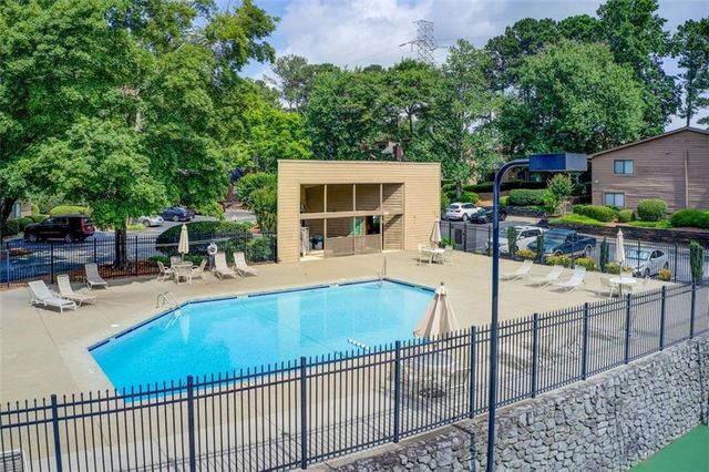 1301 Parkaire Crossing, Marietta, GA 30068