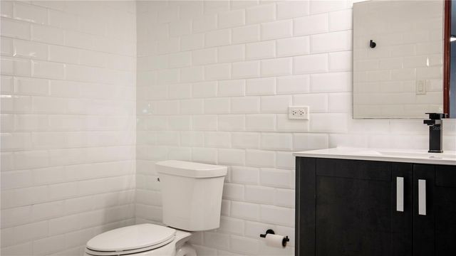 203 RECINTO SUR 5, Old San Juan, PR 00901