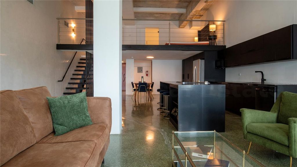 Image 5 of property listing at 203 RECINTO SUR 5, Old San Juan, PR 00901