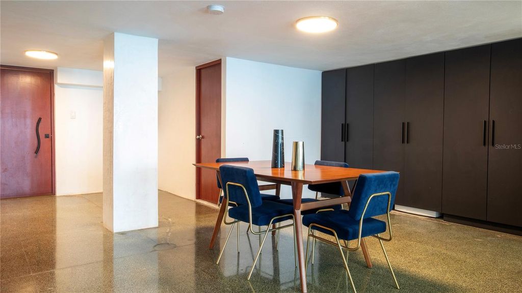 Image 7 of property listing at 203 RECINTO SUR 5, Old San Juan, PR 00901