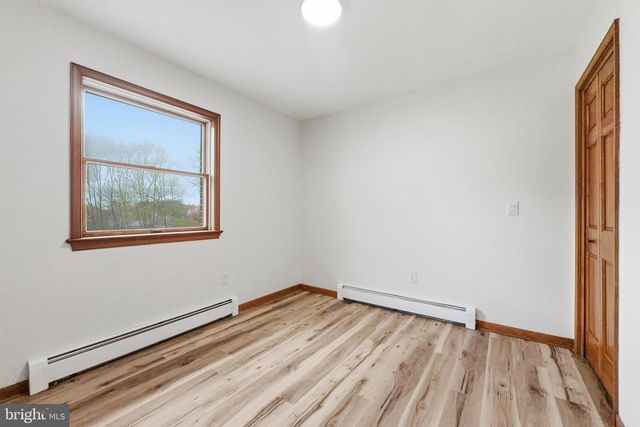 1005 OXFORD RD, Lincoln University, PA 19352