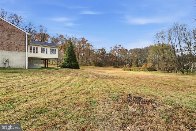 1005 OXFORD RD, Lincoln University, PA 19352