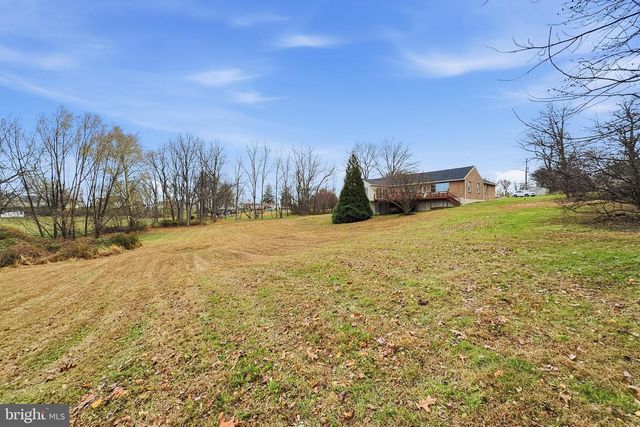 1005 OXFORD RD, Lincoln University, PA 19352