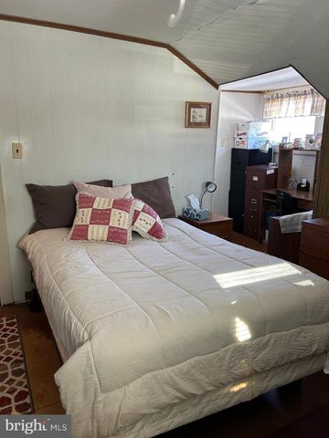 390 JONES ISLAND RD, Cedarville, NJ 08311