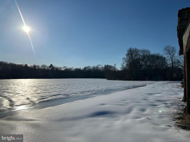 390 JONES ISLAND RD, Cedarville, NJ 08311