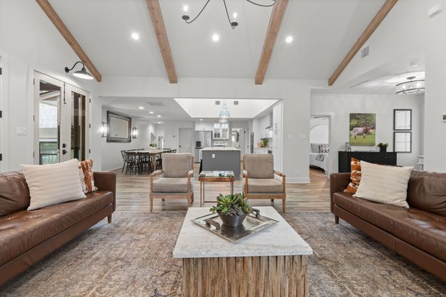 1704 Silverside Drive, Grapevine, TX 76051