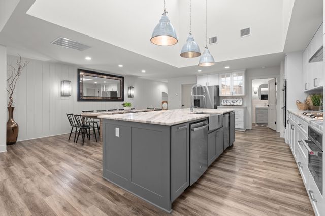 1704 Silverside Drive, Grapevine, TX 76051