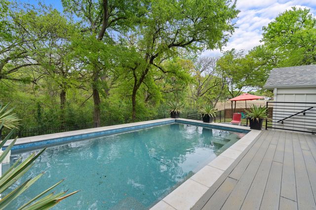 1704 Silverside Drive, Grapevine, TX 76051