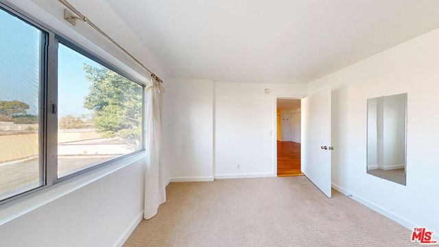 525 N Sycamore Avenue 411, Los Angeles, CA 90036